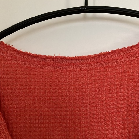 Ladies Long Sleeve V Neck Waffle Knit Top - Picture 7 of 13